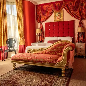 Hotel Rouge